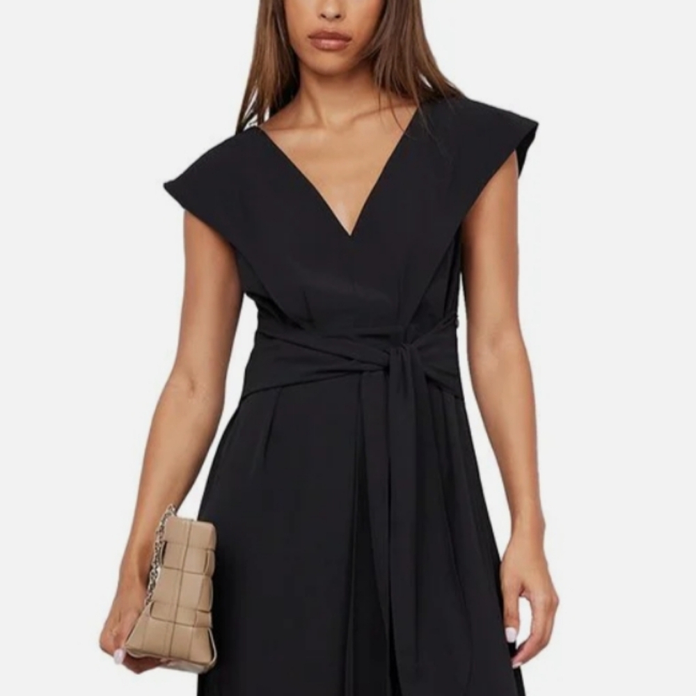 NEW Modern Citizen Siobhan Wide V Neck  Black Maxi Dress Large